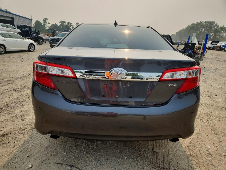 Photo 6 from auction – 2012 TOYOTA CAMRY with VIN 4T1BK1FKXCU516778
