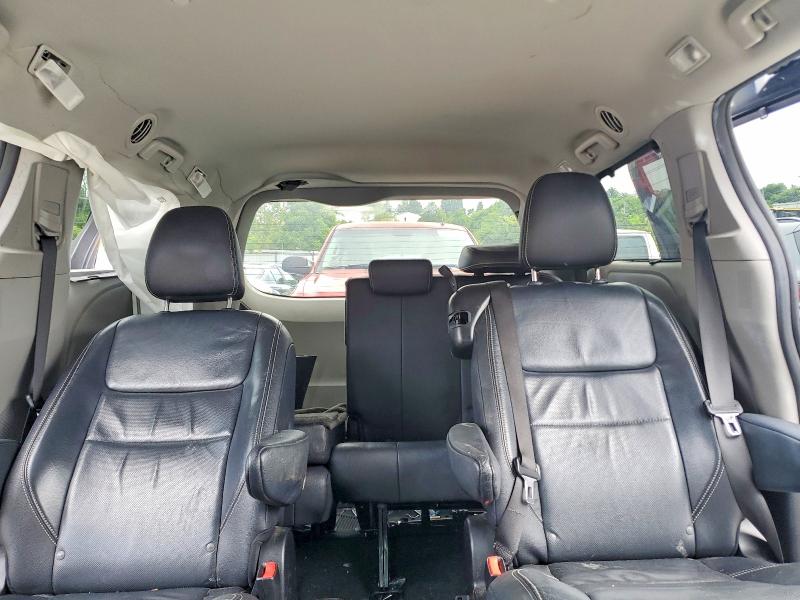 Photo 10 from auction – 2019 TOYOTA SIENNA with VIN 5TDXZ3DC3KS979006