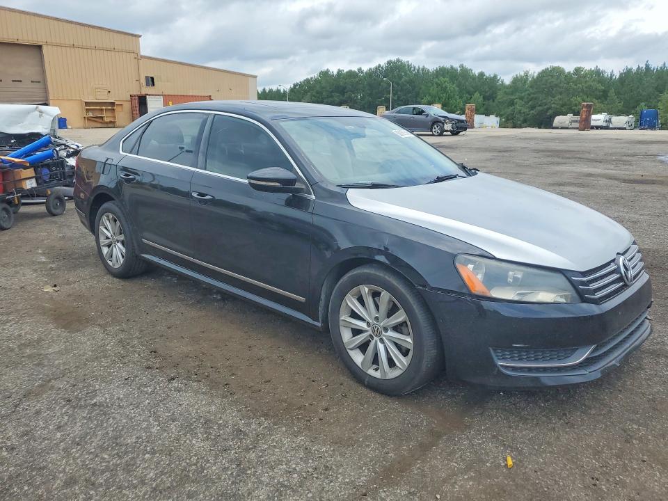 Photo 4 from auction – 2012 VOLKSWAGEN PASSAT with VIN 1VWCH7A3XCC071908