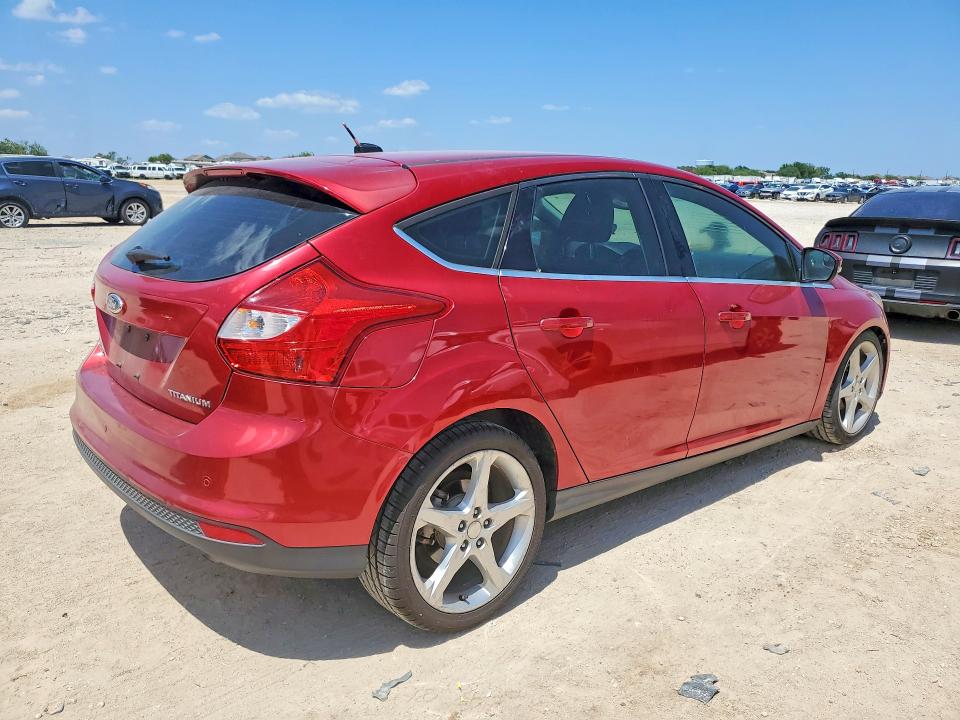 Photo 3 from auction – 2012 FORD FOCUS with VIN 1FAHP3N20CL235176