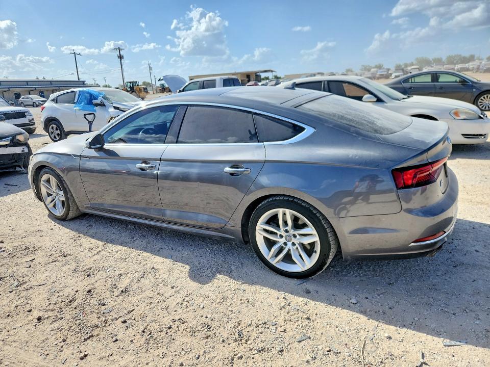Photo 2 from auction – 2019 AUDI A5 with VIN WAUANCF53KA062741