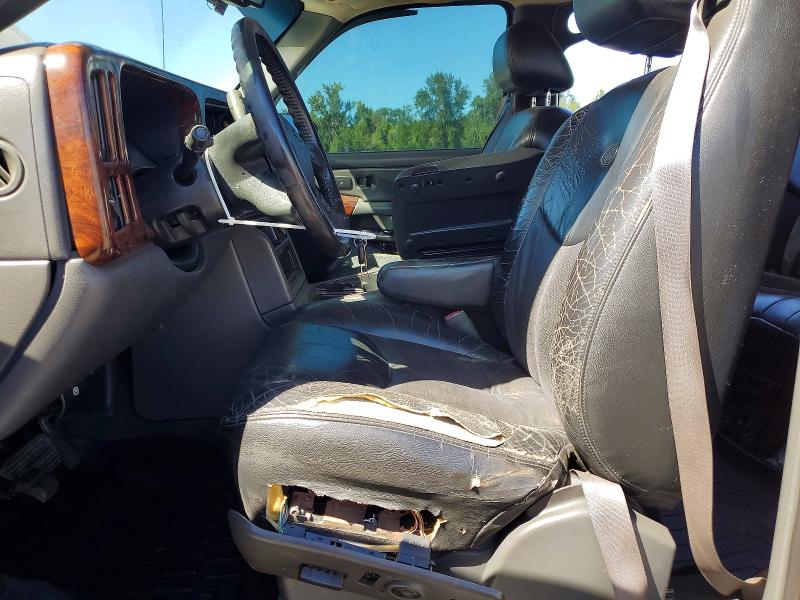 Photo 7 from auction – 2004 CHEVROLET AVALANCHE with VIN 3GNGK22G84G260072