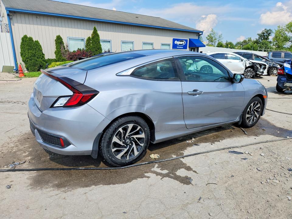 Photo 3 from auction – 2017 HONDA CIVIC with VIN 2HGFC4B0XHH311563