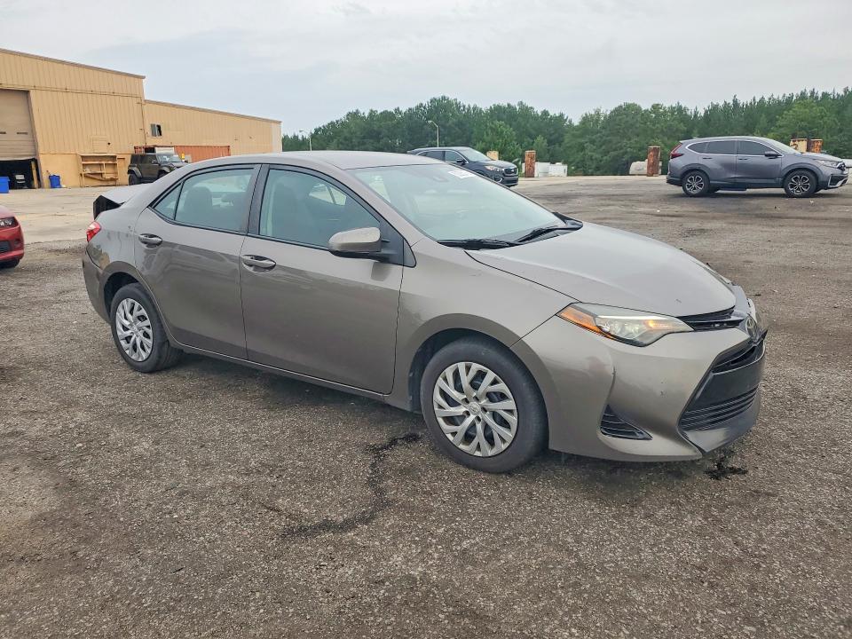 Photo 4 from auction – 2017 TOYOTA COROLLA with VIN 2T1BURHE6HC765684