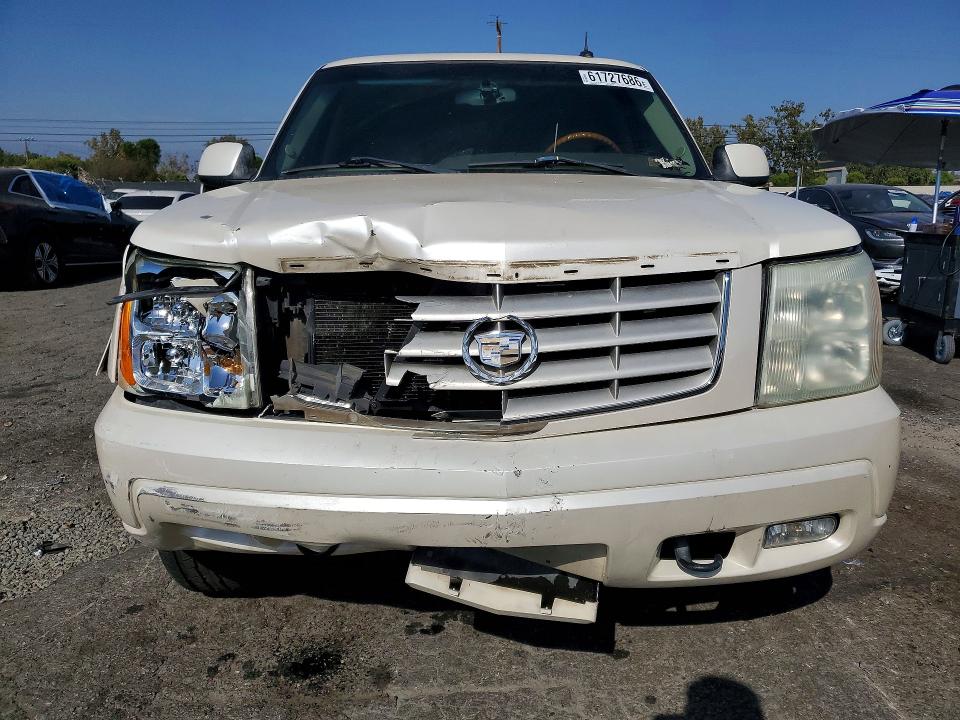 Photo 5 from auction – 2003 CADILLAC ESCALADE with VIN 1GYEK63N13R282878