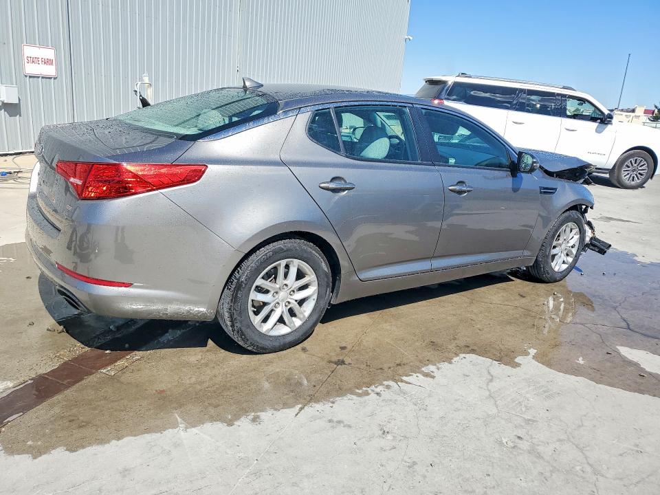 Photo 3 from auction – 2013 KIA OPTIMA with VIN 5XXGM4A72DG093274