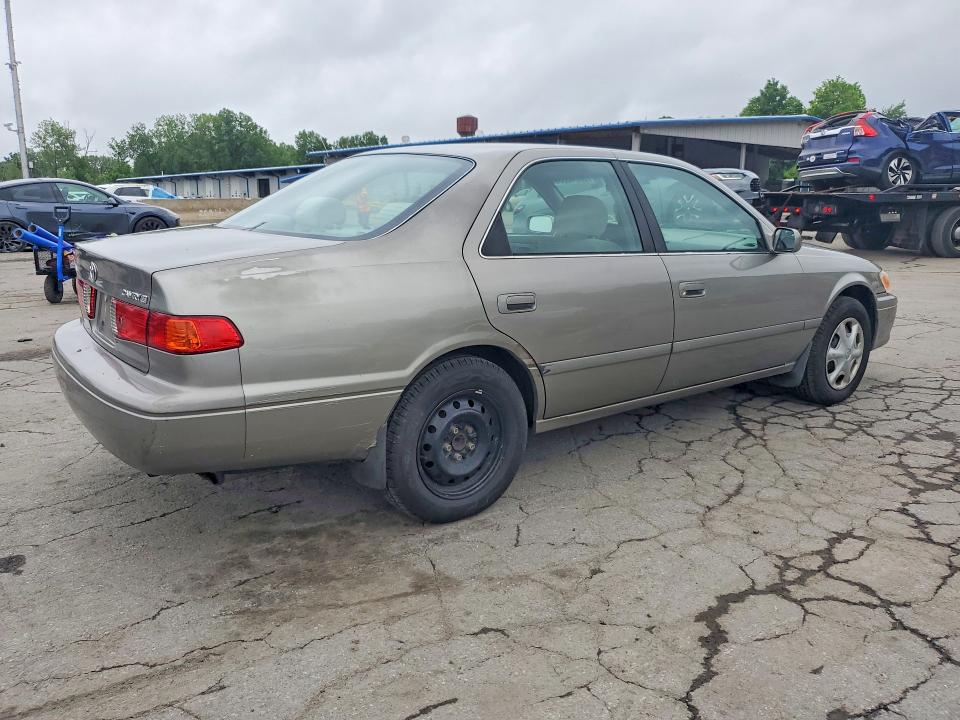 Photo 3 from auction – 2001 TOYOTA CAMRY with VIN 4T1BG22K21U029519