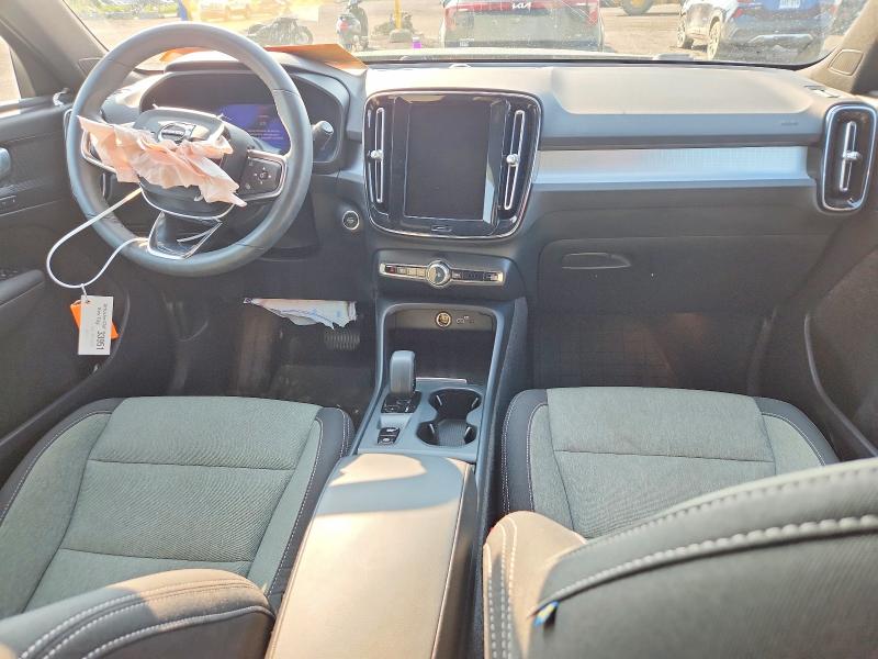 Photo 8 from auction – 2023 VOLVO XC40 with VIN YV4L12UV7P2022942