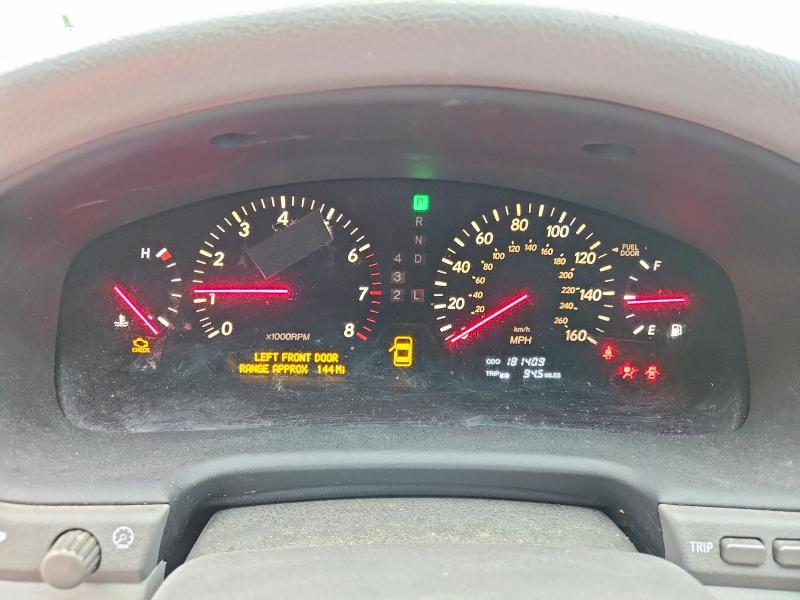 Photo 9 from auction – 2001 LEXUS LS with VIN JTHBN30F310003684