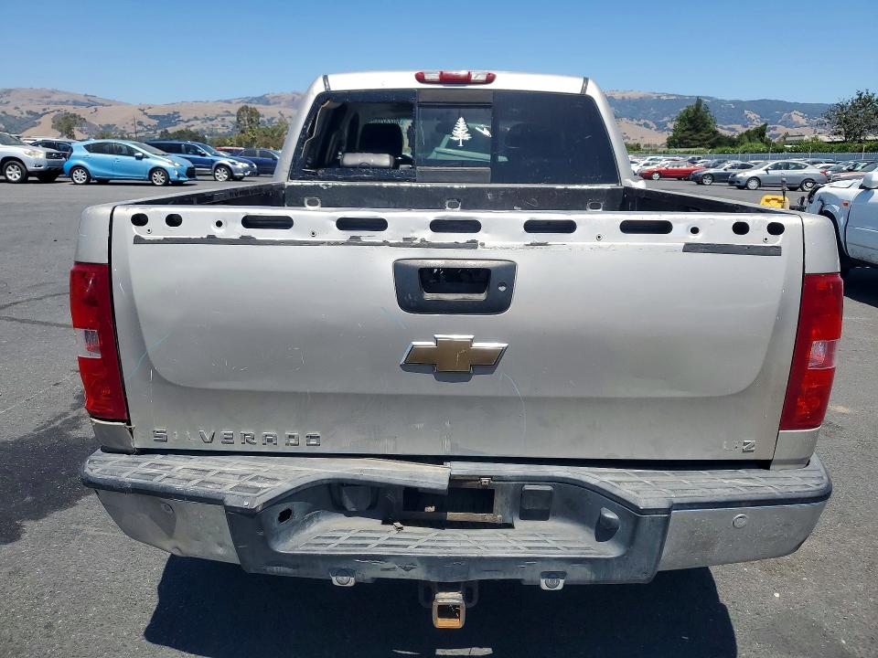 Photo 6 from auction – 2007 CHEVROLET SILVERADO with VIN 2GCEC13JX71525881