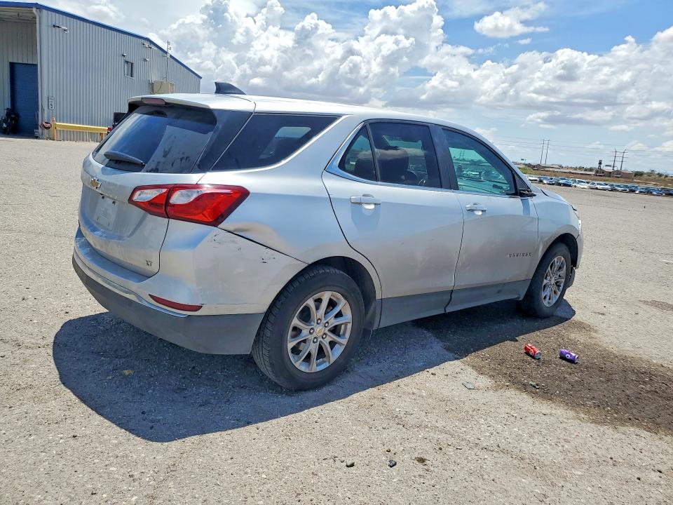 Photo 3 from auction – 2021 CHEVROLET EQUINOX with VIN 3GNAXKEV4MS133561