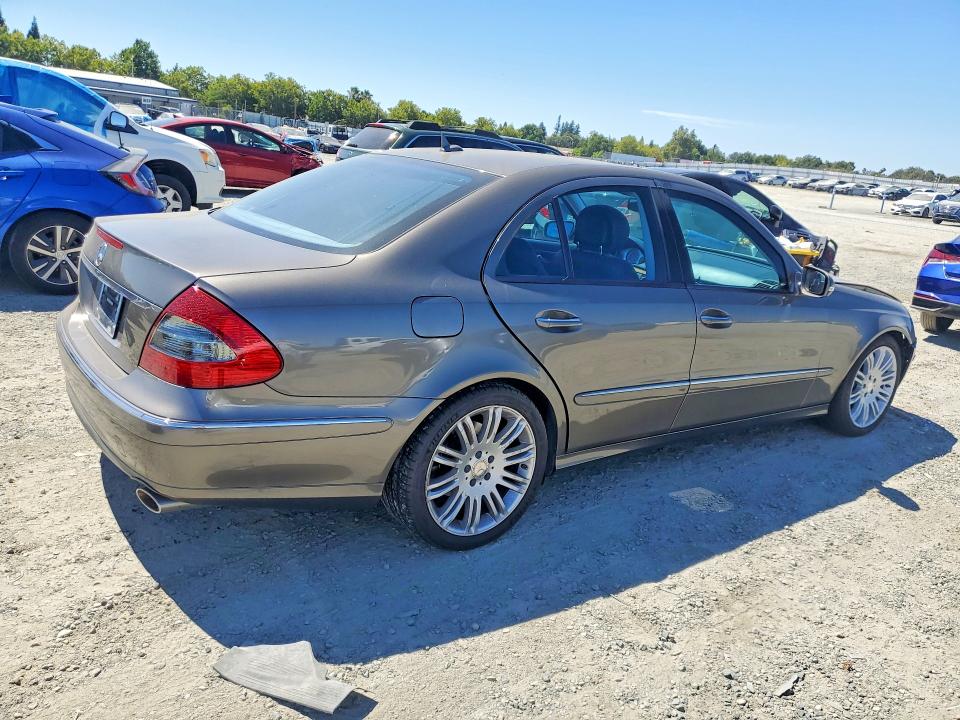Photo 3 from auction – 2008 MERCEDES-BENZ E with VIN WDBUF56X58B223912