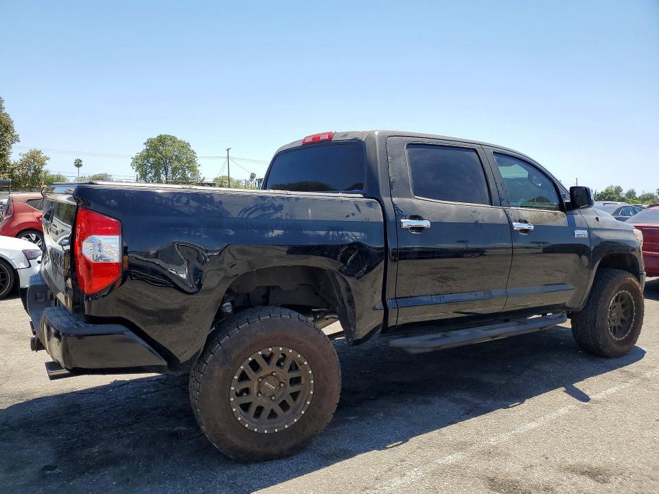 Снимка 3 от търг – 2018 TOYOTA TUNDRA с VIN 5TFAY5F11JX742636