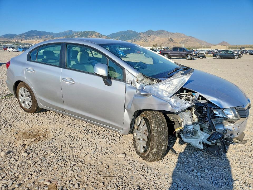 Photo 4 from auction – 2012 HONDA CIVIC with VIN 19XFB2F5XCE376543