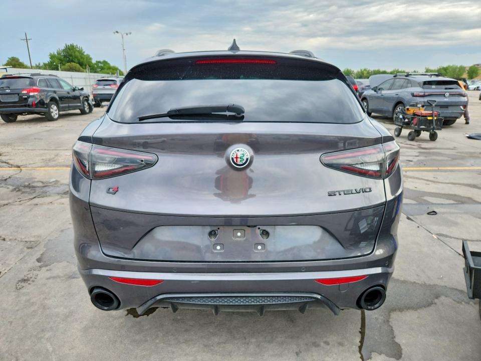 Photo 6 from auction – 2021 ALFA ROMEO STELVIO with VIN ZASPAKBN4M7D09829