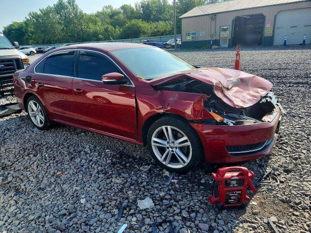Photo 4 from auction – 2015 VOLKSWAGEN PASSAT with VIN 1VWBV7A36FC095938