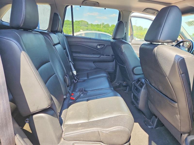 Photo 11 from auction – 2019 HONDA PILOT with VIN 5FNYF5H52KB036453