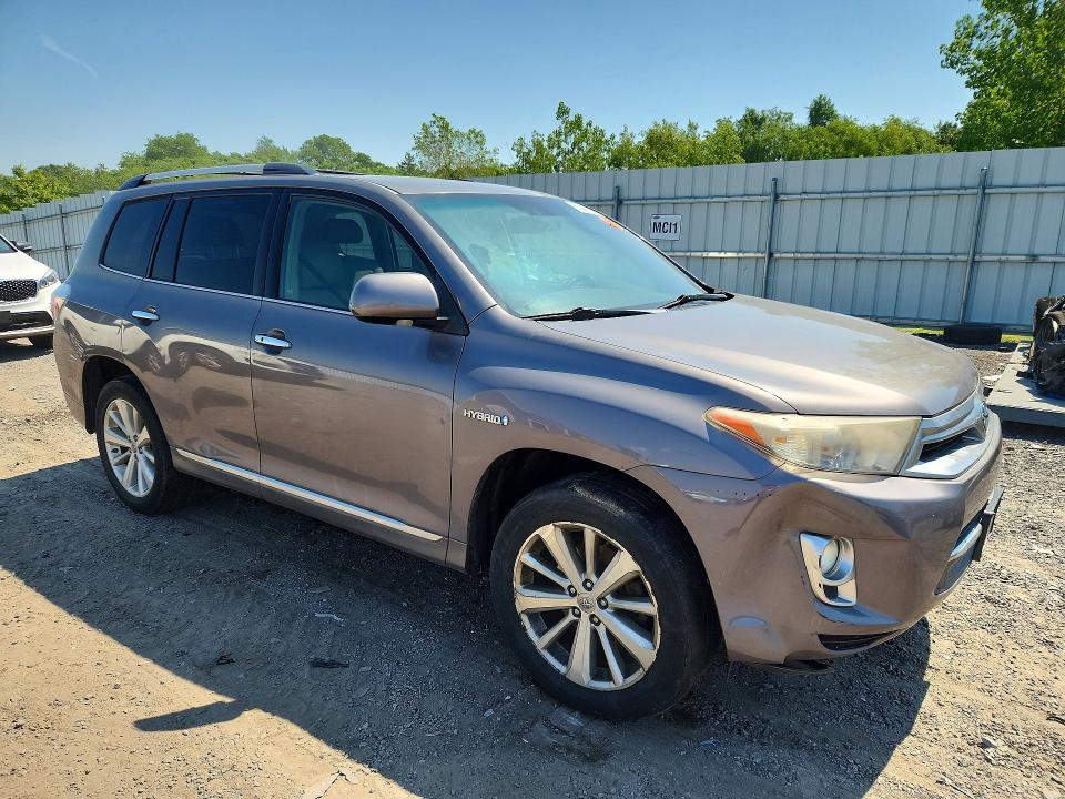 Photo 4 from auction – 2011 TOYOTA HIGHLANDER with VIN JTEDC3EH9B2002891