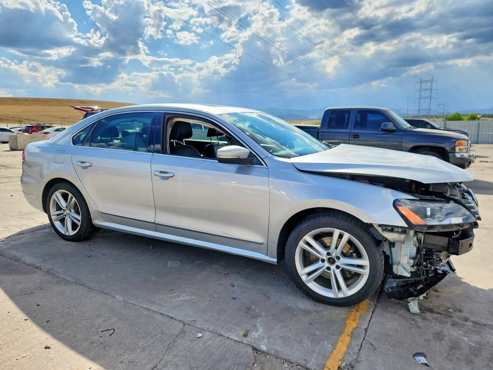 Photo 4 from auction – 2015 VOLKSWAGEN PASSAT with VIN 1VWCV7A39FC061111