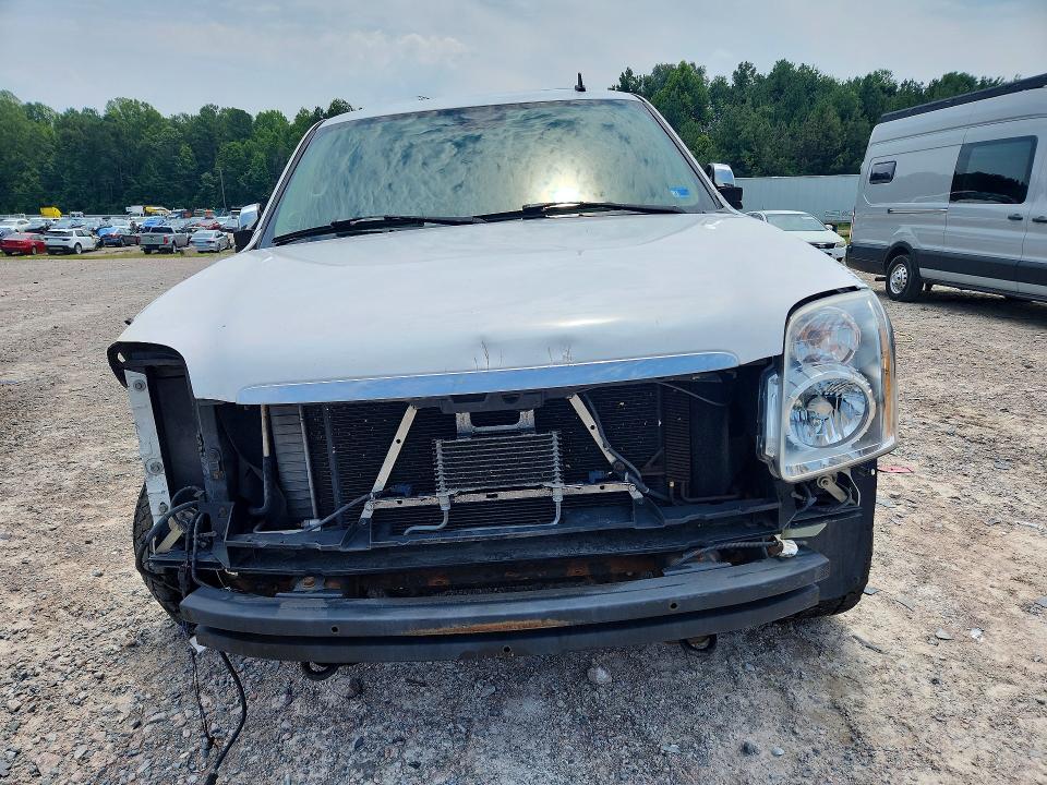 Photo 5 from auction – 2008 GMC YUKON with VIN 1GKFK63818J132848