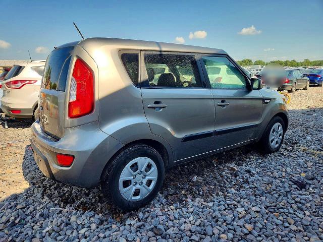 Photo 3 from auction – 2013 KIA SOUL with VIN KNDJT2A59D7490629