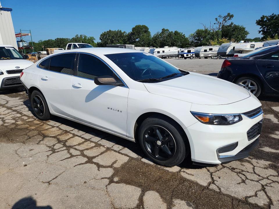 Photo 4 from auction – 2016 CHEVROLET MALIBU with VIN 1G1ZB5STXGF262646