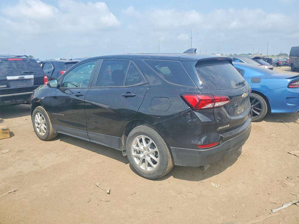 Photo 2 from auction – 2022 CHEVROLET EQUINOX with VIN 2GNAXHEV4N6121591