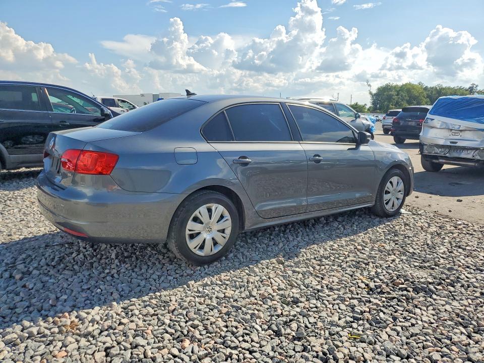 Photo 3 from auction – 2014 VOLKSWAGEN JETTA with VIN 3VWD17AJ0EM243341