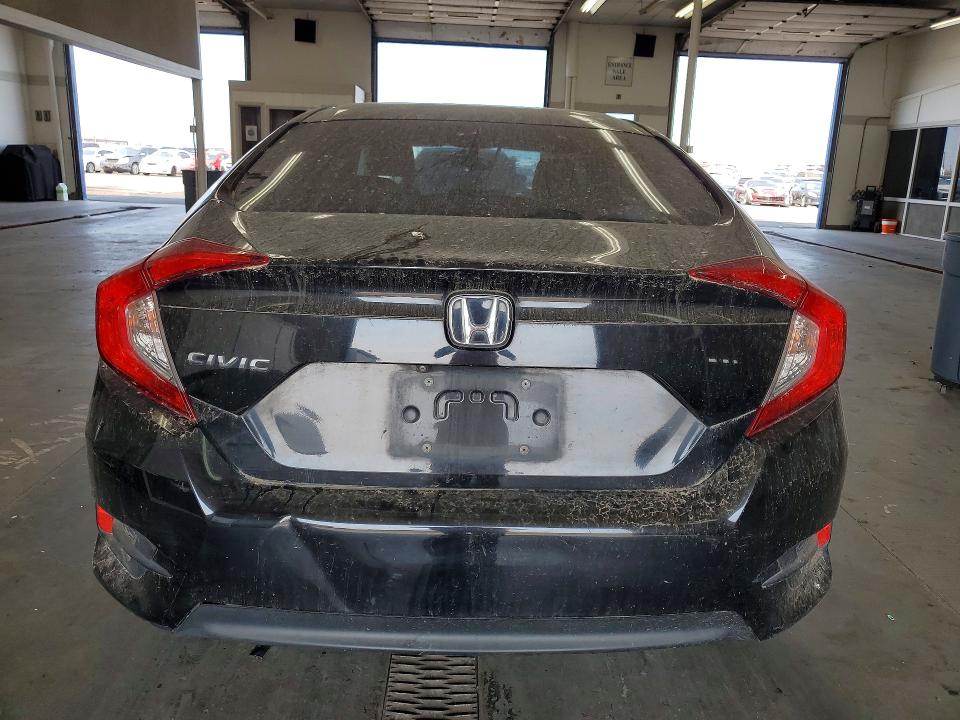 Photo 6 from auction – 2017 HONDA CIVIC with VIN 2HGFC2F59HH576677
