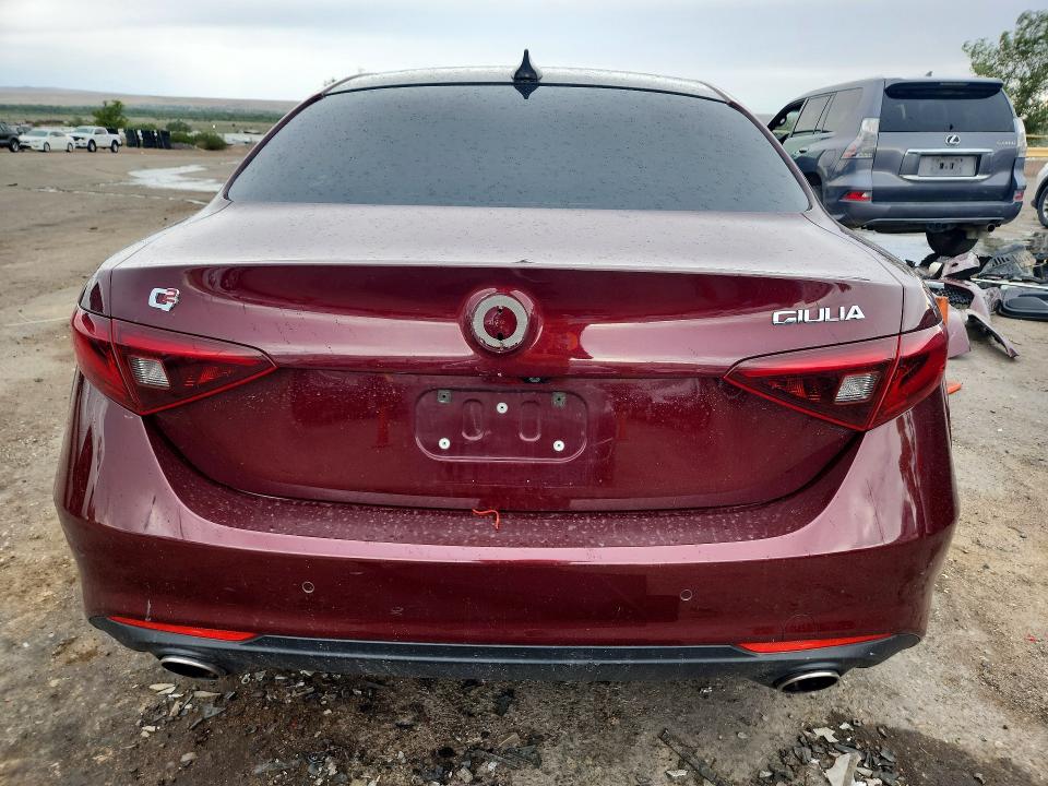 Foto 6 de la subasta – 2018 ALFA ROMEO GIULIA con VIN ZARFAECN4J7583358