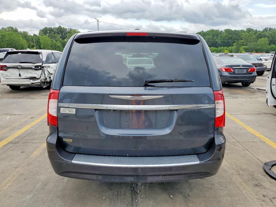 Photo 6 from auction – 2014 CHRYSLER TOWN & COUNTRY with VIN 2C4RC1BG6ER435519