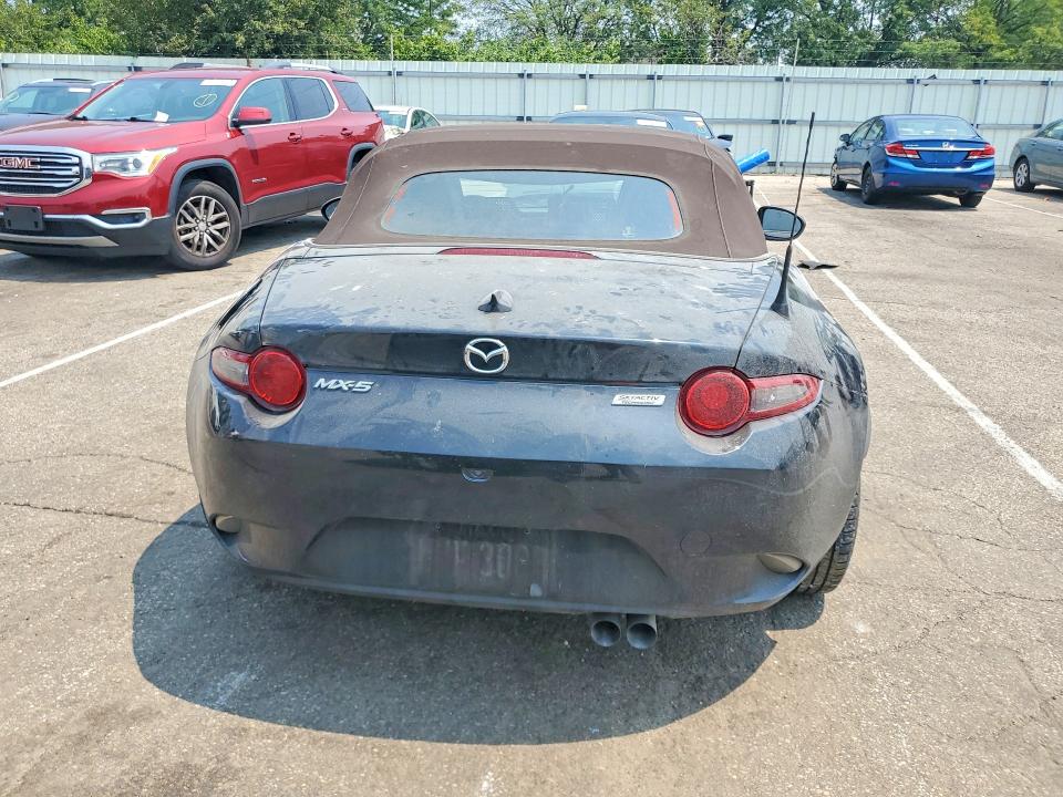Photo 6 from auction – 2019 MAZDA MX-5 MIATA with VIN JM1NDAD74K0308069
