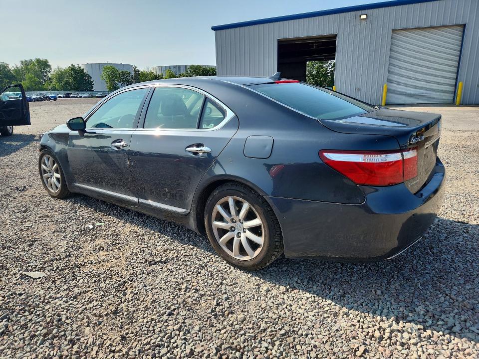 Photo 2 from auction – 2009 LEXUS LS with VIN JTHCL46F795002396
