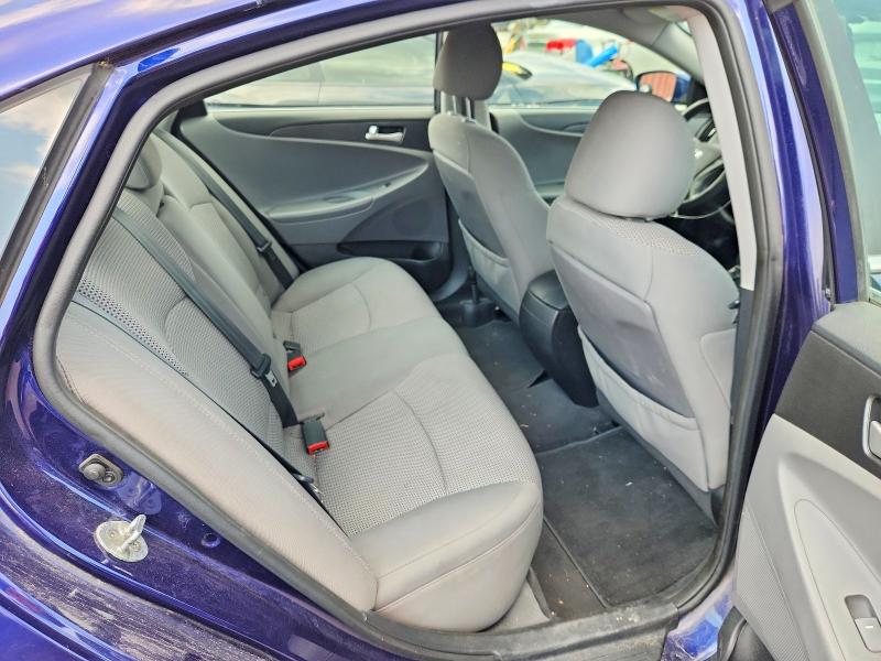Photo 10 from auction – 2012 HYUNDAI SONATA with VIN 5NPEB4AC5CH413894