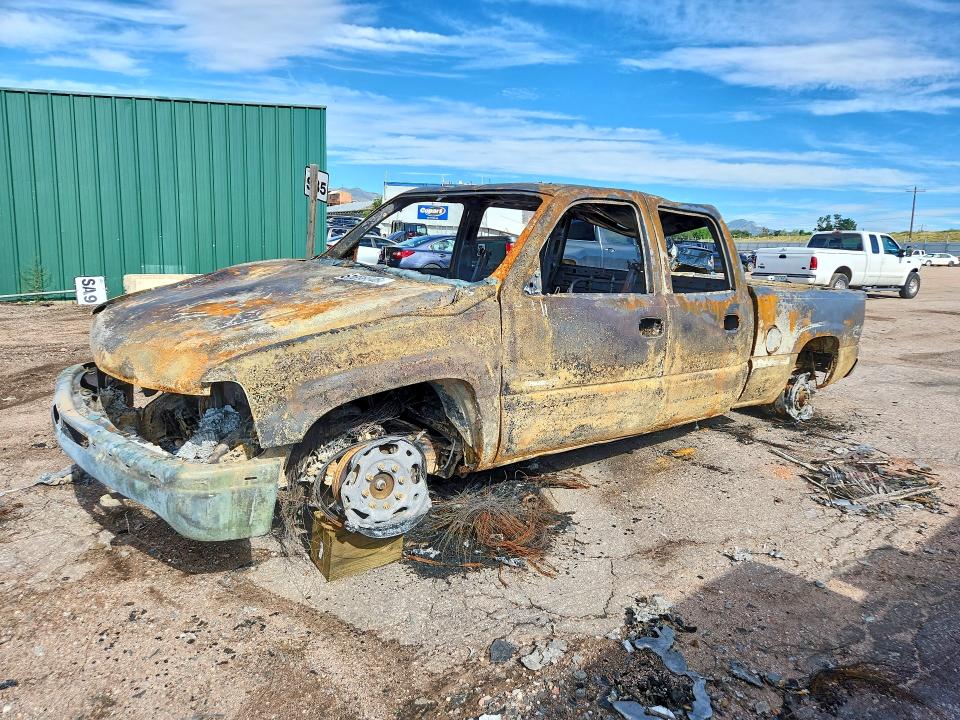 CHEVROLET SILVERADO 2002 with VIN 1GCHK23112F133377 - Photo from auction