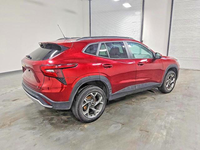 Photo 3 from auction – 2024 CHEVROLET TRAX with VIN KL77LHE28RC094457