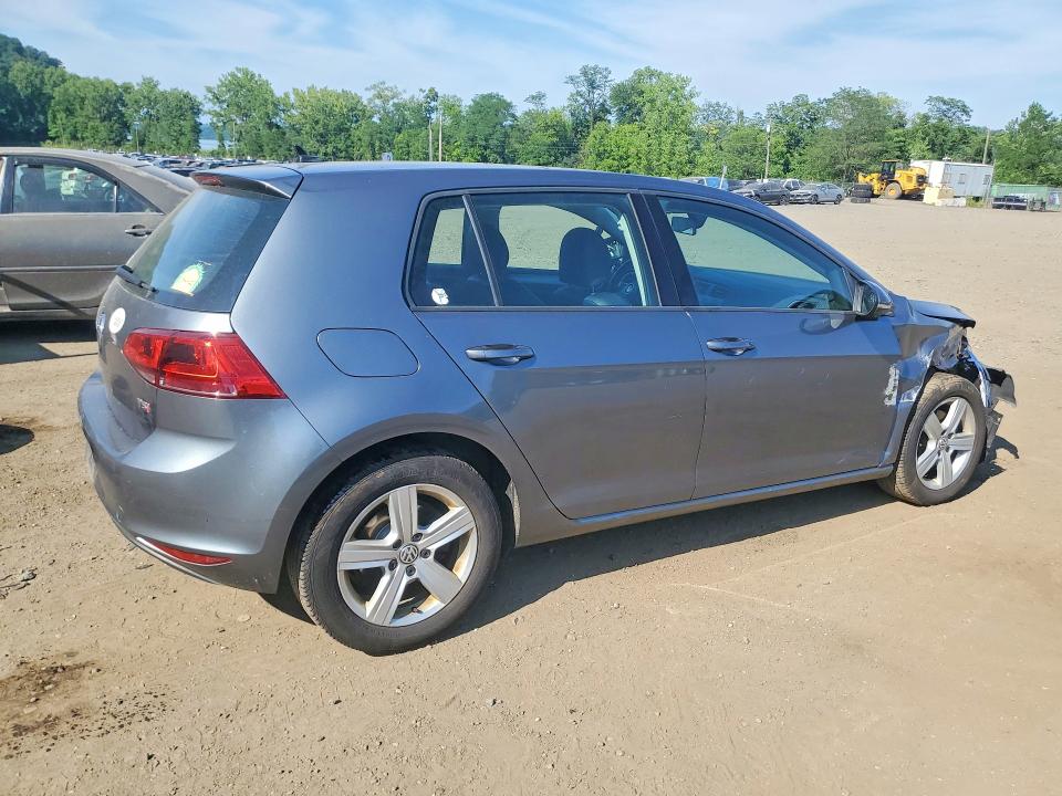 Photo 3 from auction – 2017 VOLKSWAGEN GOLF with VIN 3VW117AU5HM040110