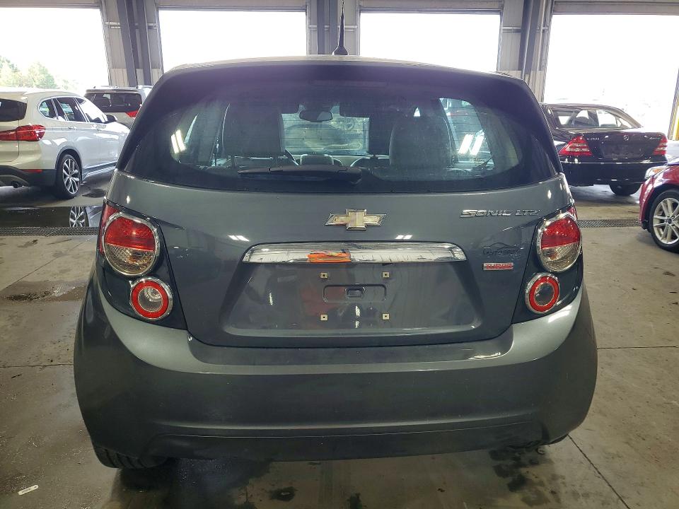 Photo 6 from auction – 2013 CHEVROLET SONIC with VIN 1G1JE6SB8D4135614