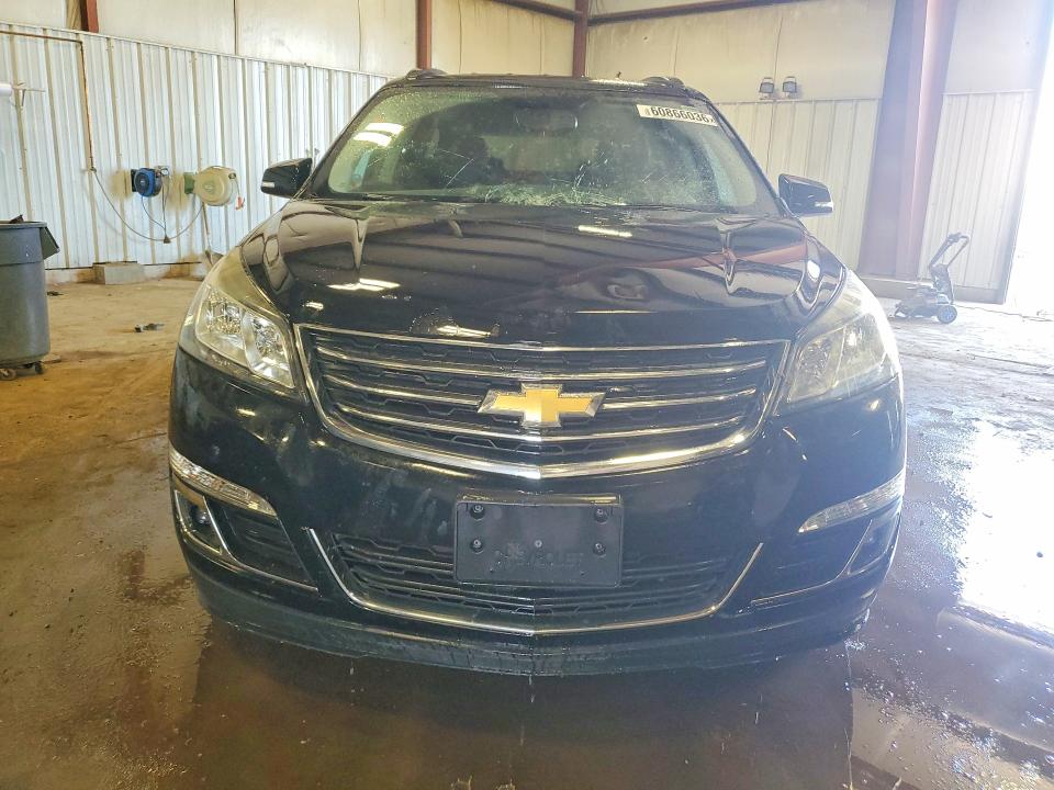 Photo 5 from auction – 2017 CHEVROLET TRAVERSE with VIN 1GNKVGKD1HJ161389