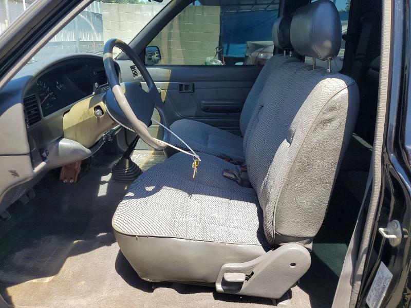 Photo 7 from auction – 1992 TOYOTA PICKUP with VIN JT4RN93P8N5053111