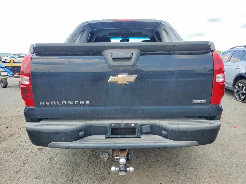 Photo 6 from auction – 2008 CHEVROLET AVALANCHE with VIN 3GNFK12358G236417