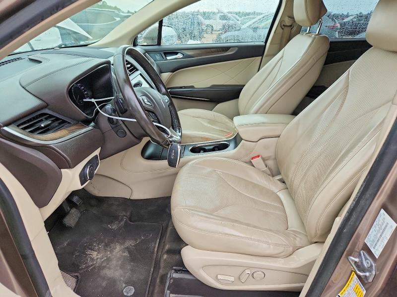 Photo 7 from auction – 2019 LINCOLN MKC with VIN 5LMCJ3C97KUL15565