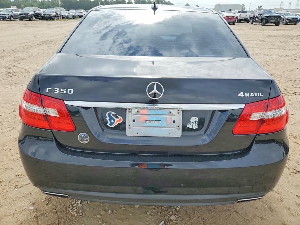 Photo 6 from auction – 2010 MERCEDES-BENZ E with VIN WDDHF8HB7AA085801