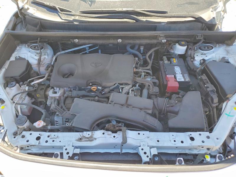 Photo 12 from auction – 2020 TOYOTA RAV4 with VIN 2T3H1RFV1LC083852