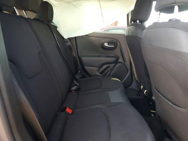 Снимка 11 от търг – 2022 JEEP RENEGADE с VIN ZACNJDE12NPN47054