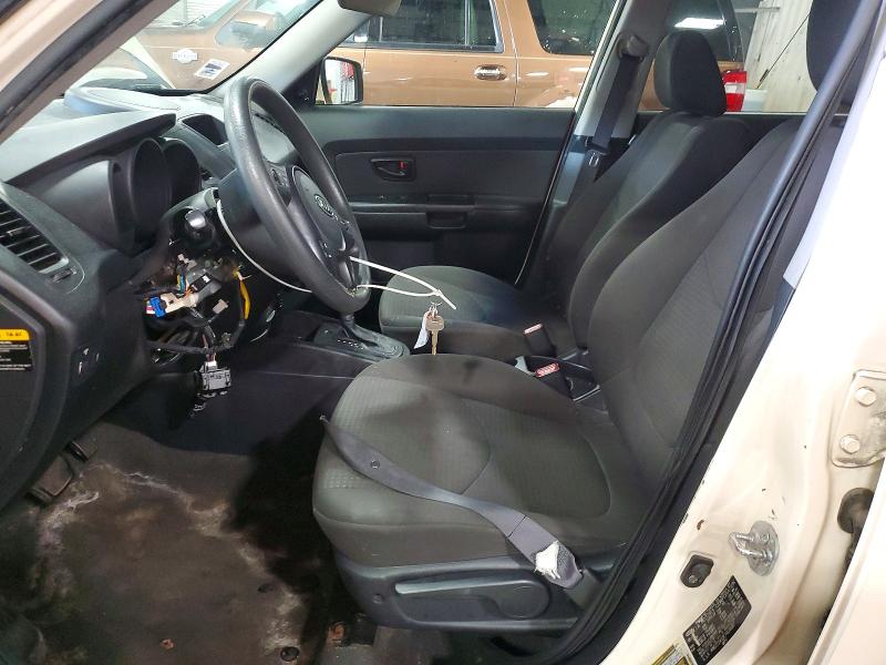 Photo 7 from auction – 2012 KIA SOUL with VIN KNDJT2A53C7424687