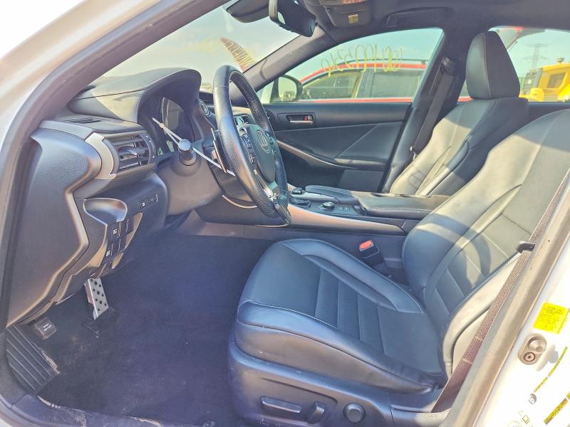 Photo 7 from auction – 2019 LEXUS IS with VIN JTHC81D27K5035307
