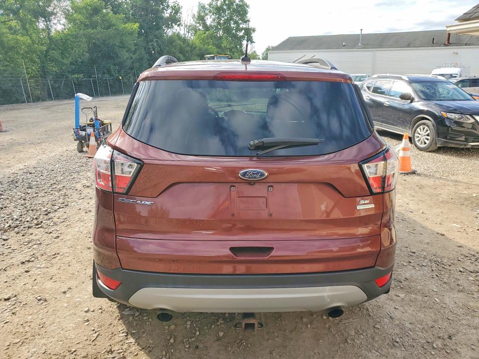 Photo 6 from auction – 2018 FORD ESCAPE with VIN 1FMCU0GD4JUA89717