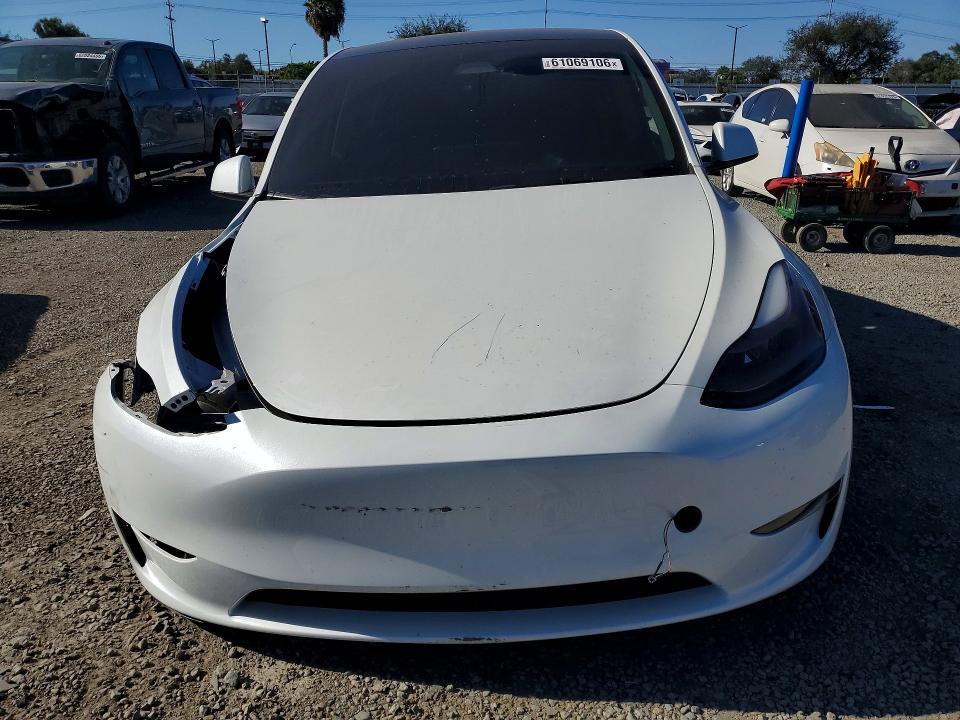 Photo 5 from auction – 2024 TESLA MODEL Y with VIN 7SAYGDEF4RF096154