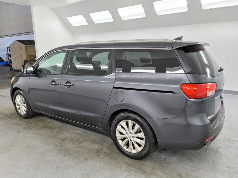 Photo 2 from auction – 2016 KIA SEDONA with VIN KNDMC5C18G6207432